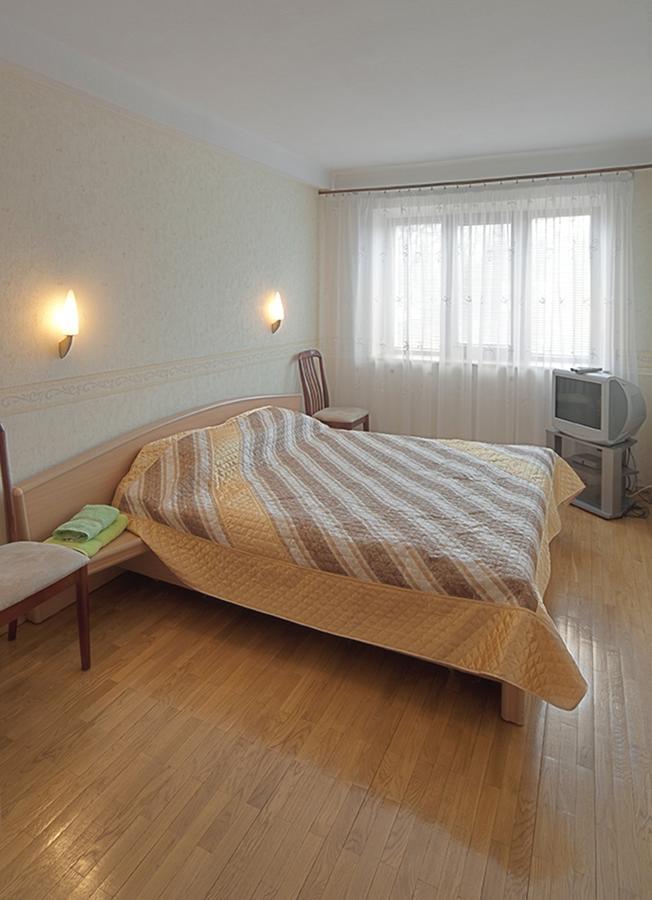 Квартира По Улице Большая Васильковская, 129 Kiew Exterior foto